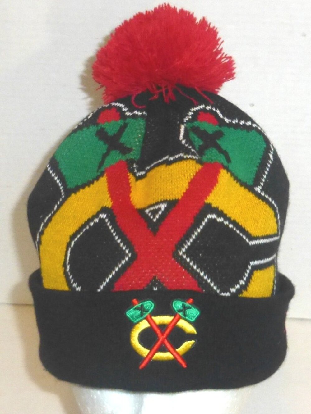 New Era NHL Chicago Blackhawks Beanie Hat with Pom Pom 100% Acrylic